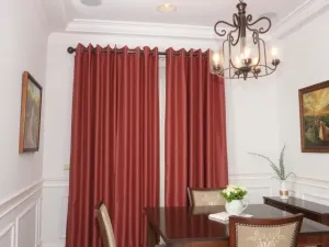 Modne firany makarony – inspiracje do salonu i sypialni